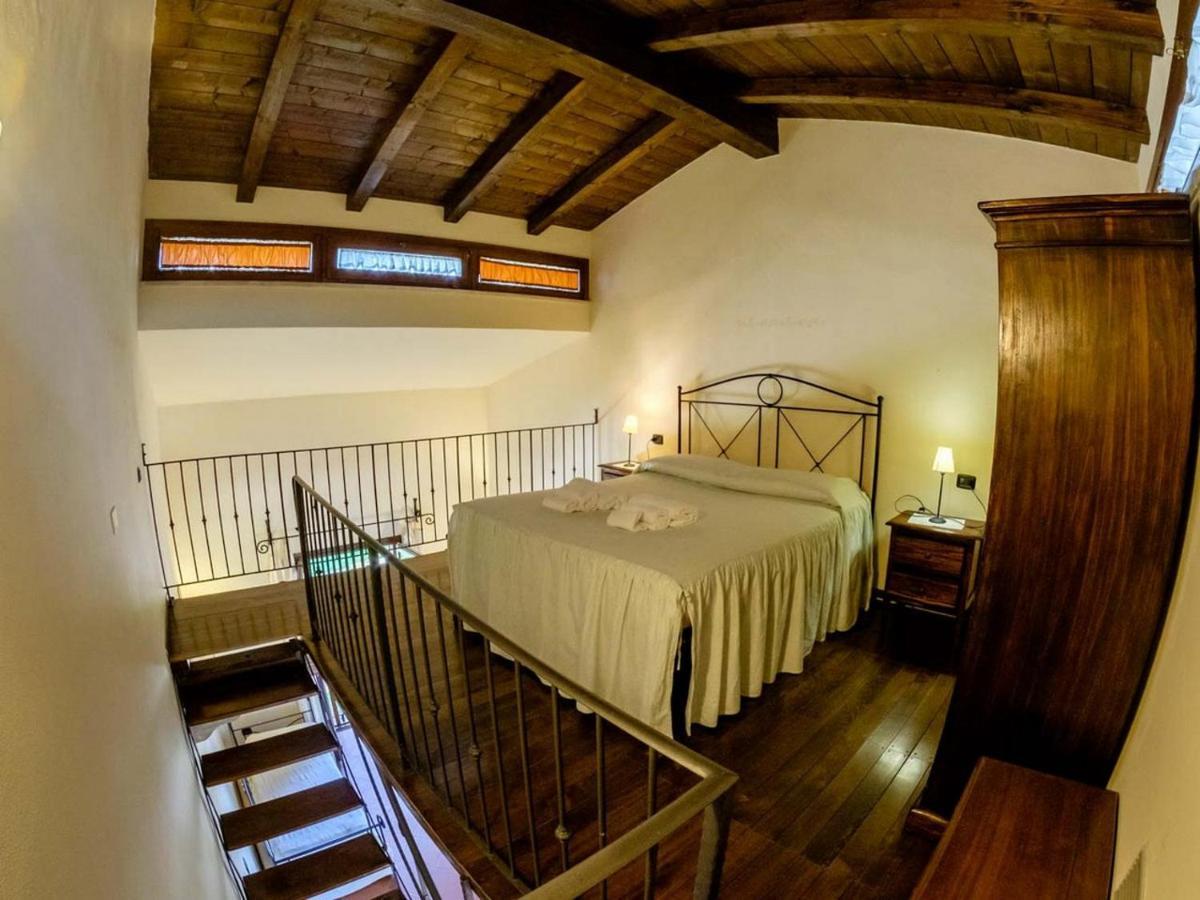 Agriturismo Poggio Corbello La Pesta Eksteriør bilde