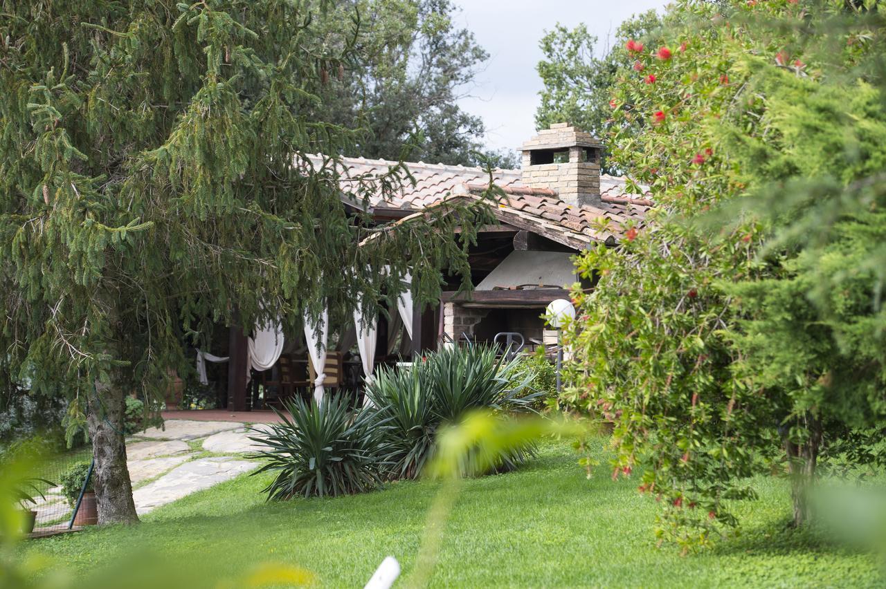 Agriturismo Poggio Corbello La Pesta Eksteriør bilde