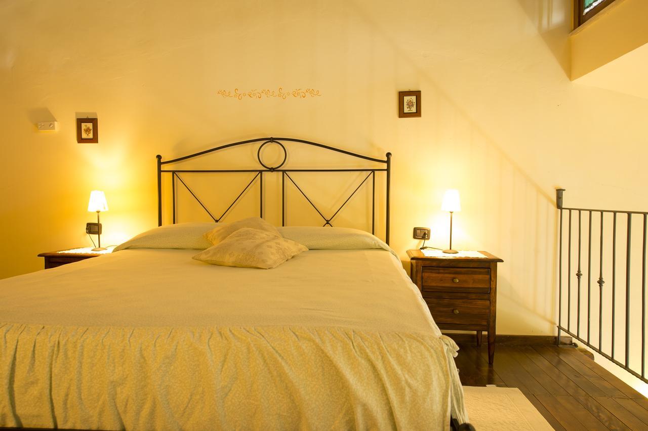 Agriturismo Poggio Corbello La Pesta Eksteriør bilde