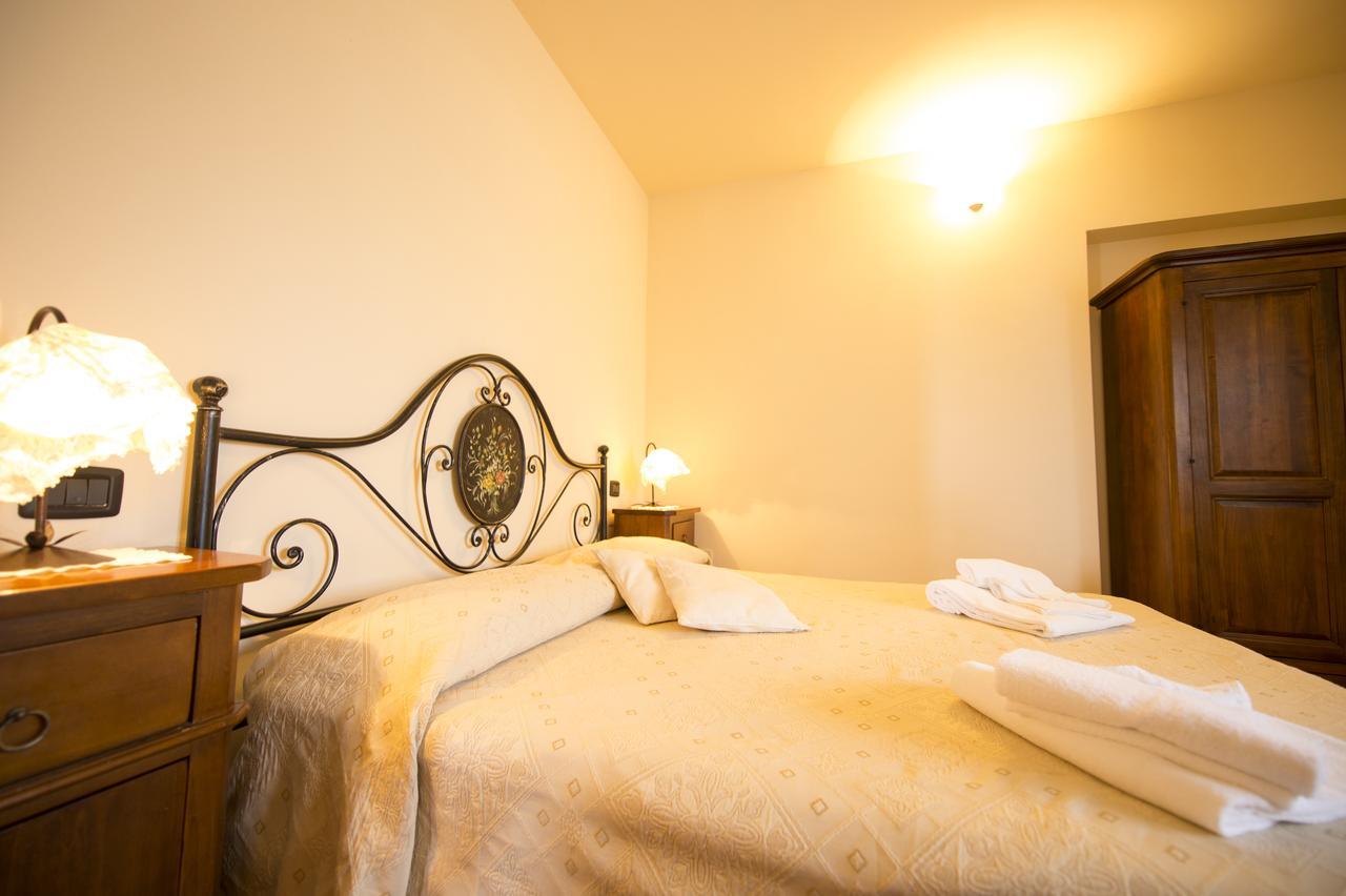 Agriturismo Poggio Corbello La Pesta Eksteriør bilde